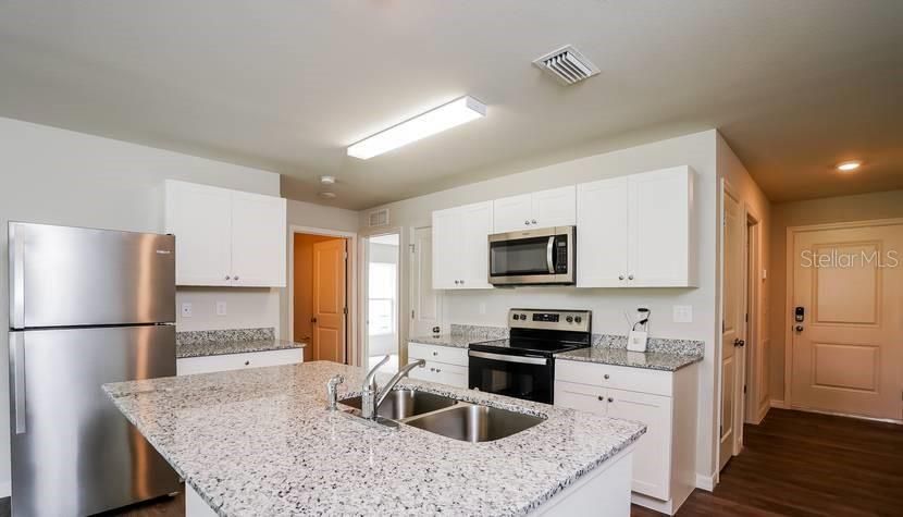 В аренду: $1,590 (2 спален, 2 ванн, 1120 Квадратных фут)