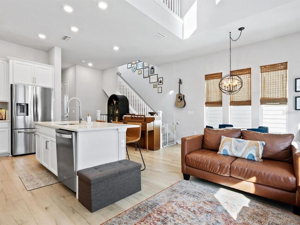 For Sale: $749,000 (3 beds, 3 baths, 1908 Square Feet)