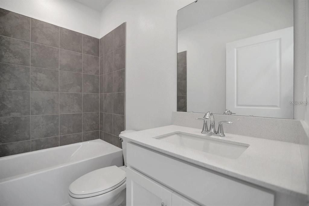 出租: $1,400 (1 贝兹, 1 浴室, 386 平方英尺)