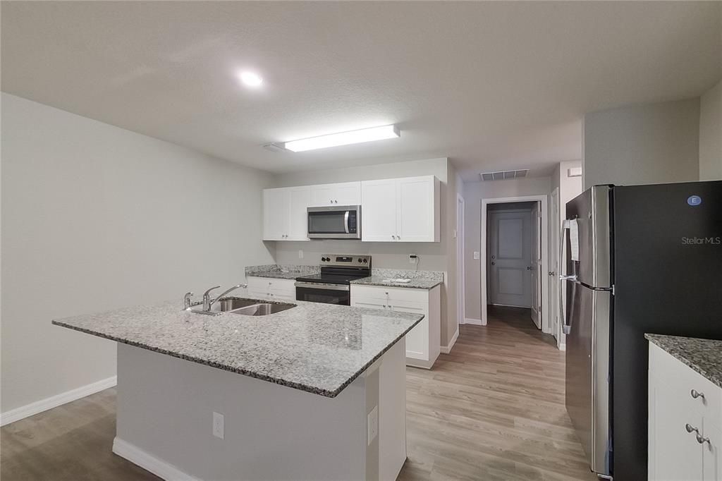 В аренду: $1,690 (3 спален, 2 ванн, 1400 Квадратных фут)