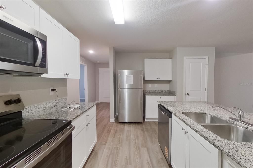 В аренду: $1,690 (3 спален, 2 ванн, 1400 Квадратных фут)