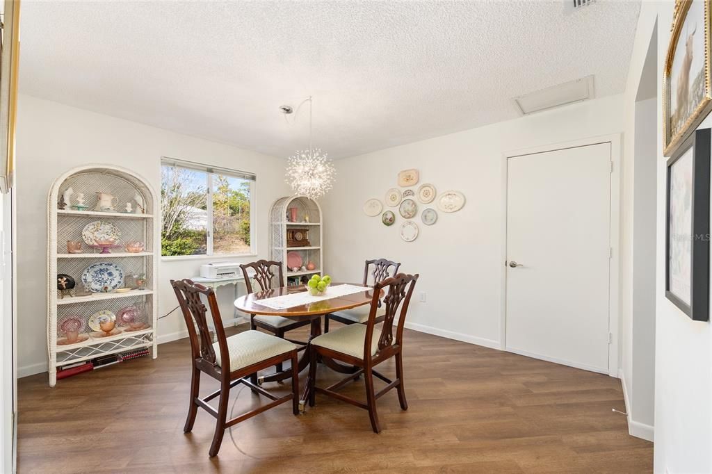 En Venta: $186,200 (2 camas, 2 baños, 1168 Pies cuadrados)