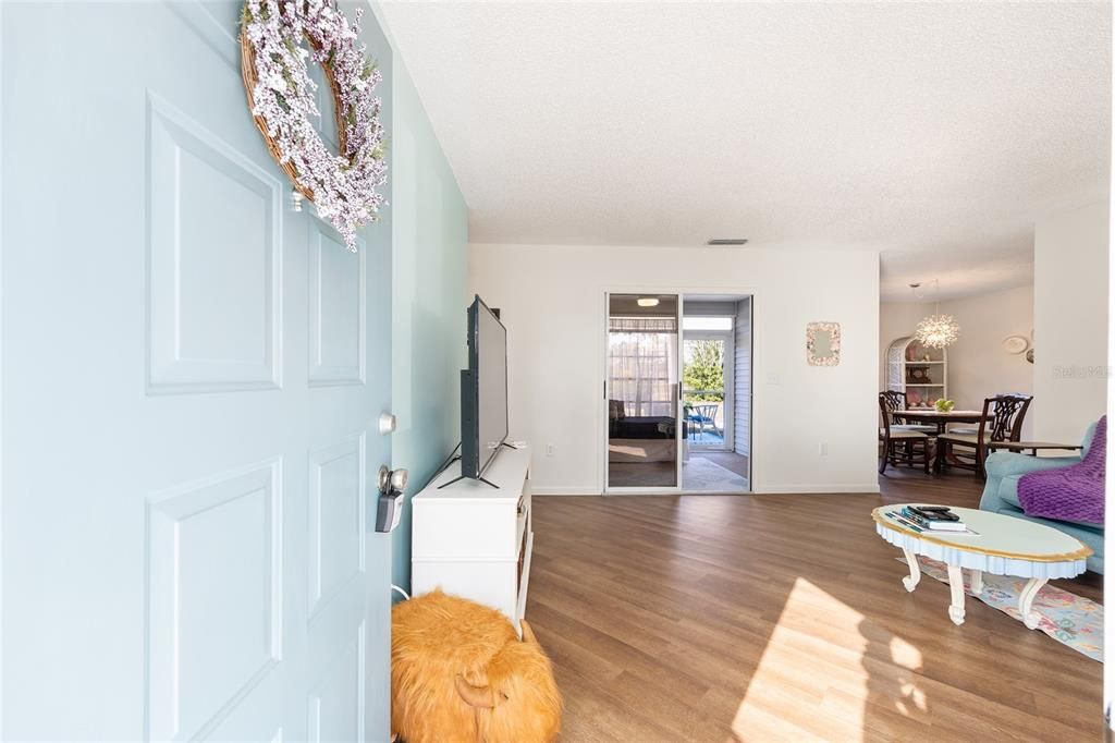 En Venta: $186,200 (2 camas, 2 baños, 1168 Pies cuadrados)