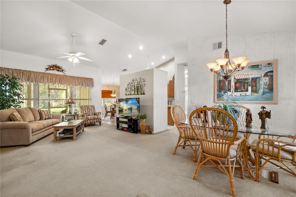 待售: $395,000 (3 贝兹, 2 浴室, 1412 平方英尺)