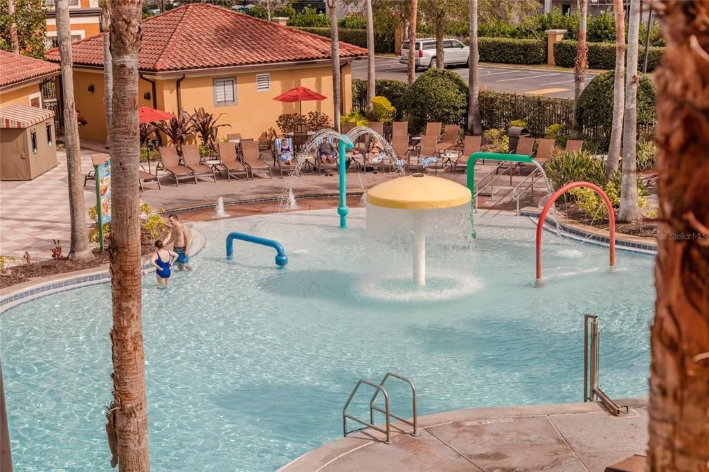 For Sale: $175,000 (2 beds, 2 baths, 957 Square Feet)