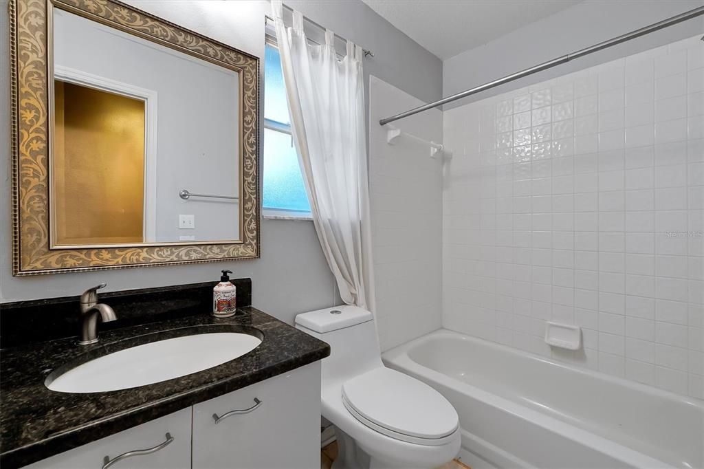 На продажу: $670,000 (4 спален, 2 ванн, 2504 Квадратных фут)