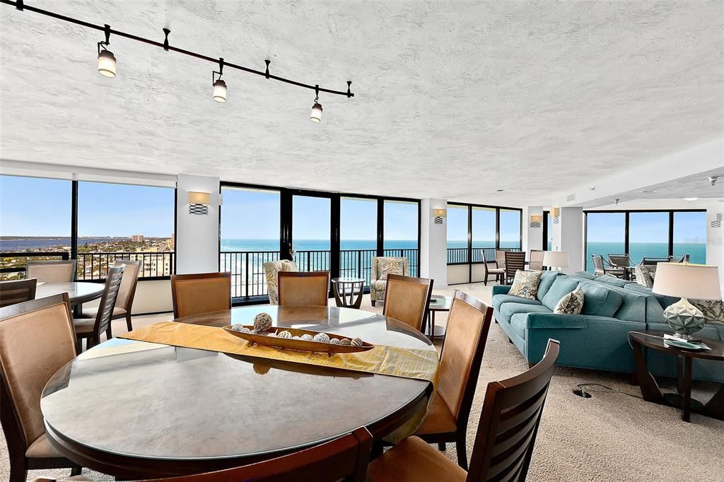 For Sale: $499,000 (2 beds, 2 baths, 1380 Square Feet)