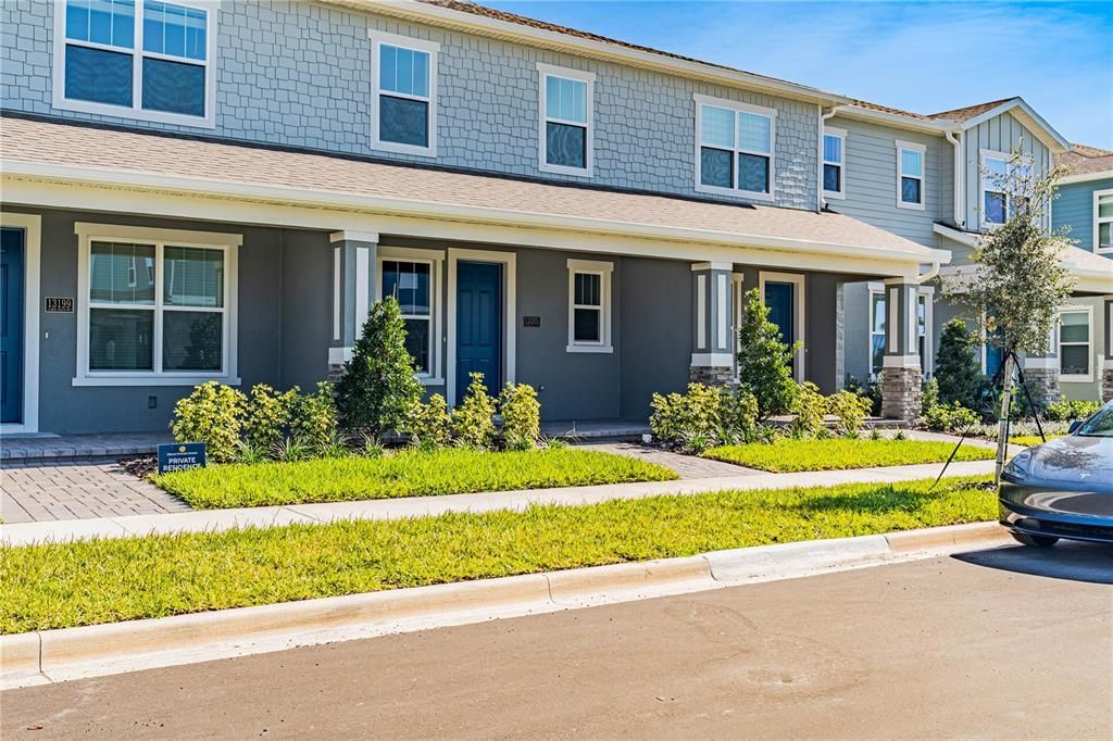 Active With Contract: $2,700 (3 beds, 2 baths, 1729 Square Feet)