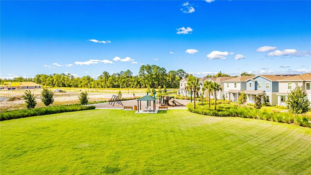 Active With Contract: $2,700 (3 beds, 2 baths, 1729 Square Feet)