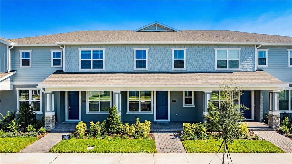 Active With Contract: $2,700 (3 beds, 2 baths, 1729 Square Feet)