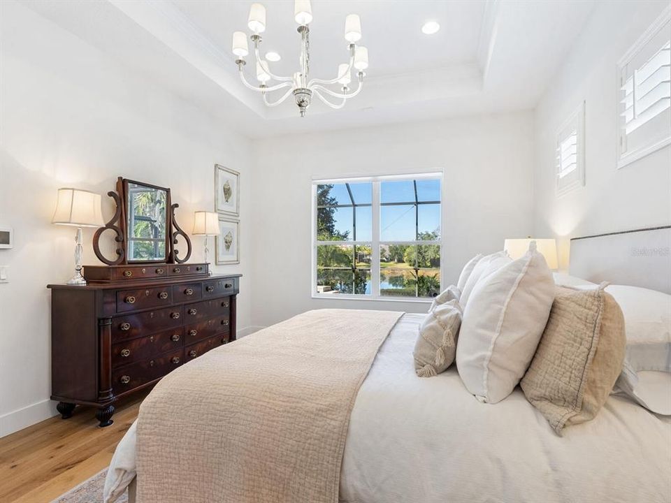 For Sale: $929,000 (3 beds, 2 baths, 2011 Square Feet)