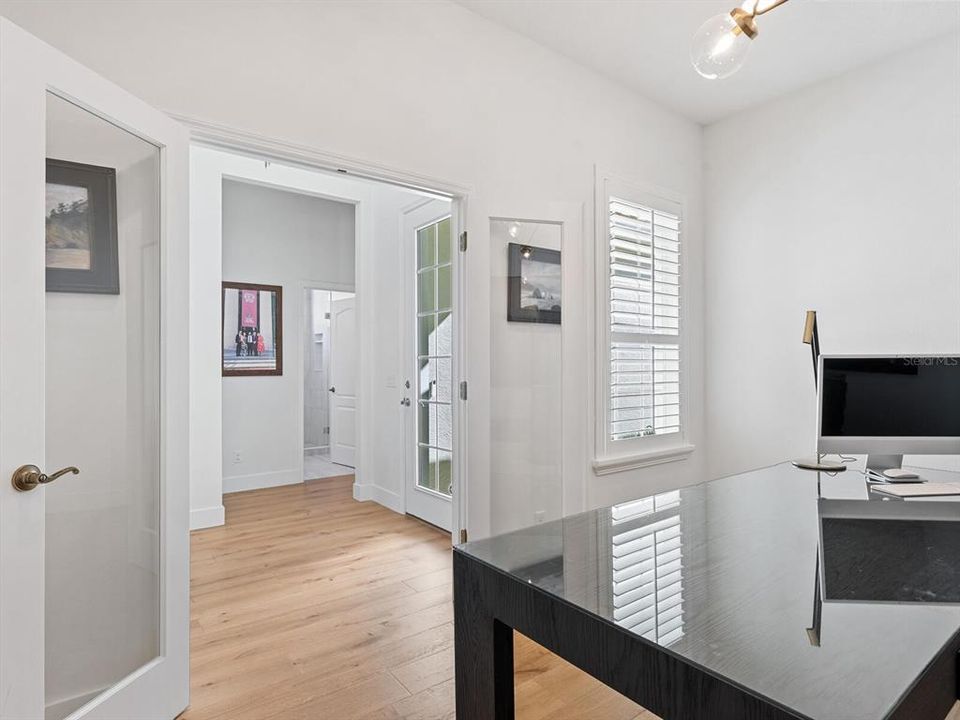 For Sale: $929,000 (3 beds, 2 baths, 2011 Square Feet)