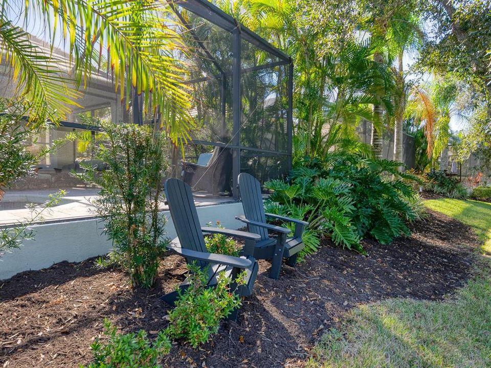 For Sale: $929,000 (3 beds, 2 baths, 2011 Square Feet)