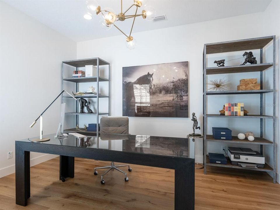 For Sale: $929,000 (3 beds, 2 baths, 2011 Square Feet)