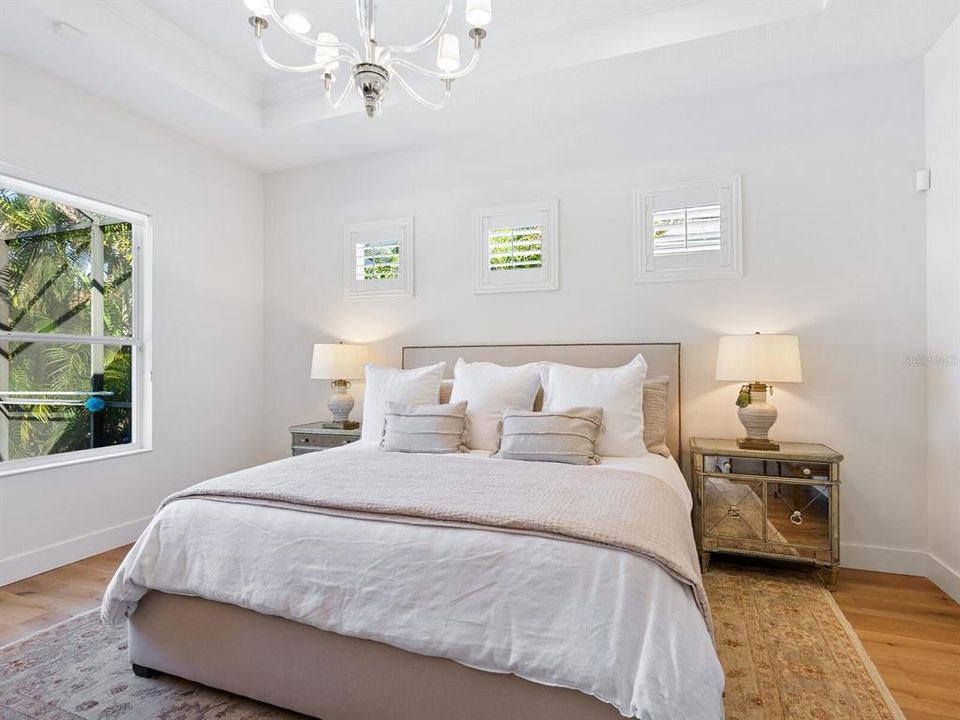 For Sale: $929,000 (3 beds, 2 baths, 2011 Square Feet)