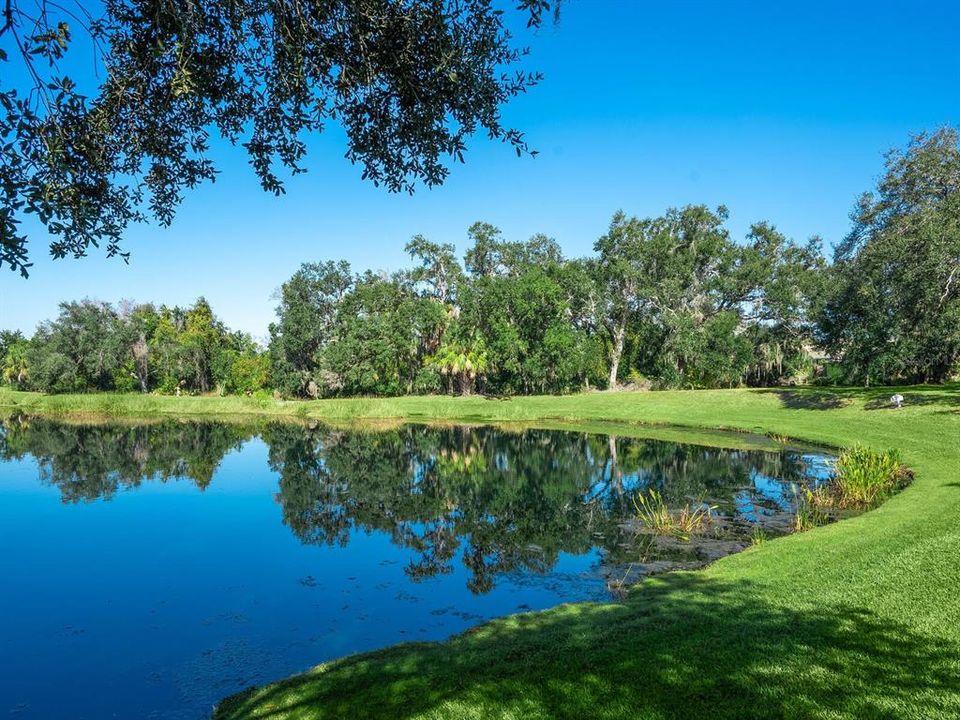 For Sale: $929,000 (3 beds, 2 baths, 2011 Square Feet)