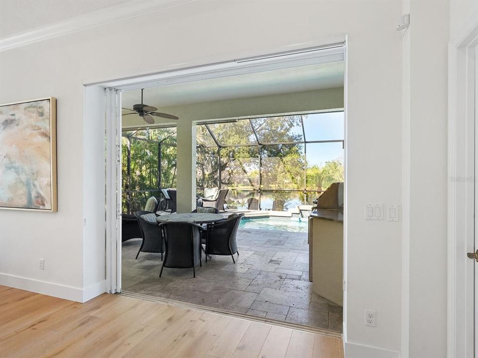 For Sale: $929,000 (3 beds, 2 baths, 2011 Square Feet)