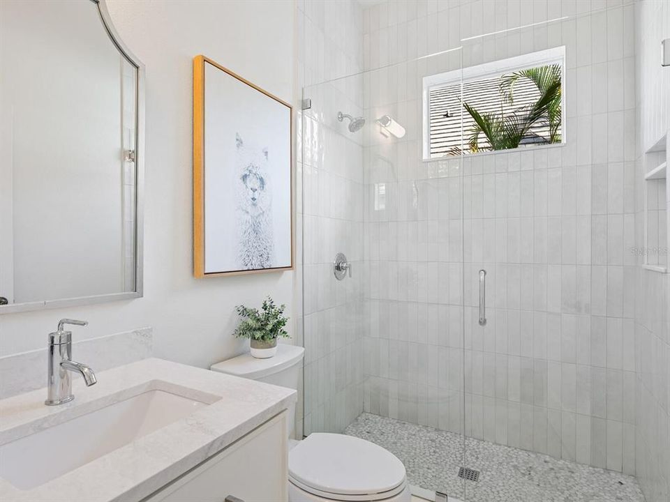 For Sale: $929,000 (3 beds, 2 baths, 2011 Square Feet)