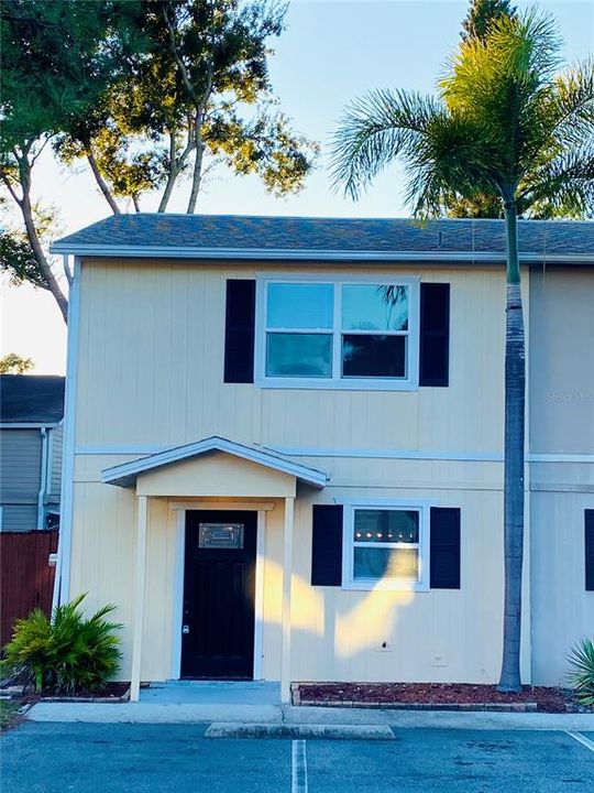 For Rent: $1,875 (2 beds, 1 baths, 1080 Square Feet)