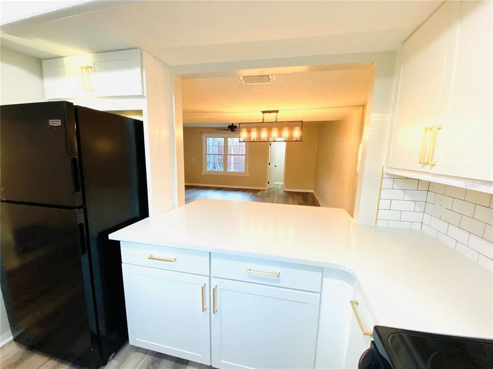 For Rent: $1,875 (2 beds, 1 baths, 1080 Square Feet)