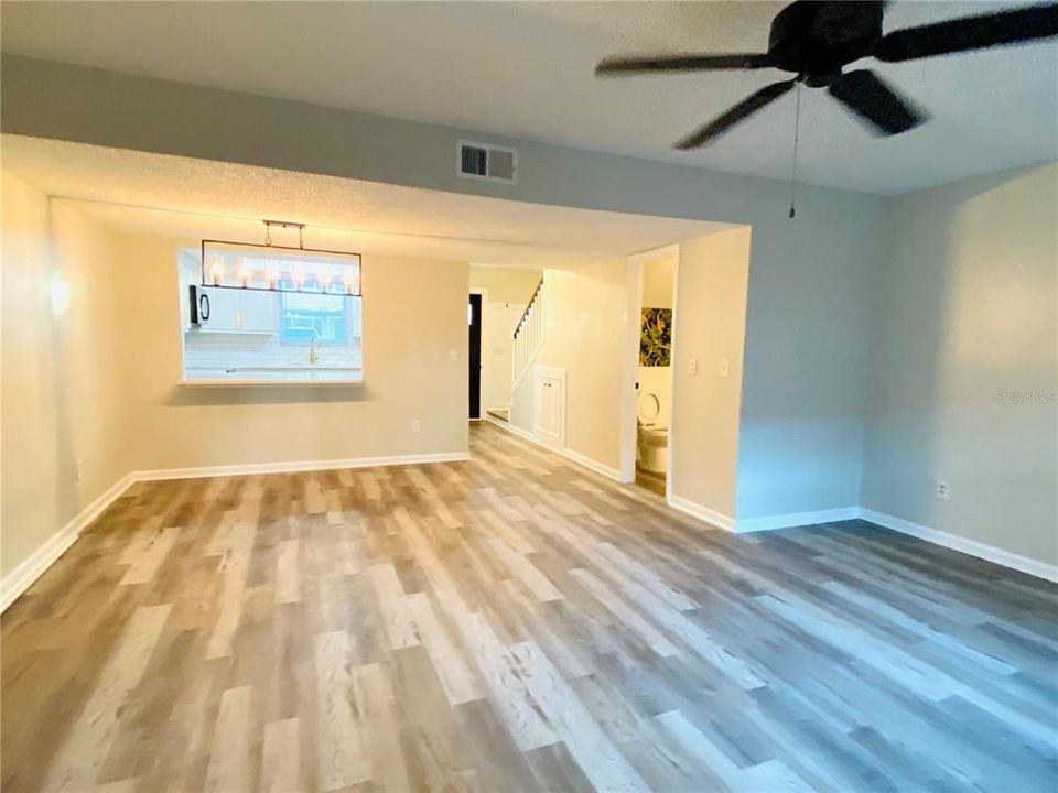 For Rent: $1,875 (2 beds, 1 baths, 1080 Square Feet)