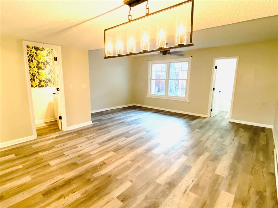 For Rent: $1,875 (2 beds, 1 baths, 1080 Square Feet)