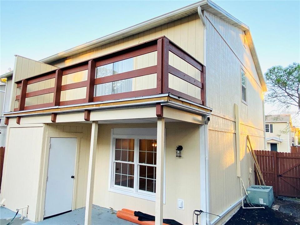 For Rent: $1,875 (2 beds, 1 baths, 1080 Square Feet)