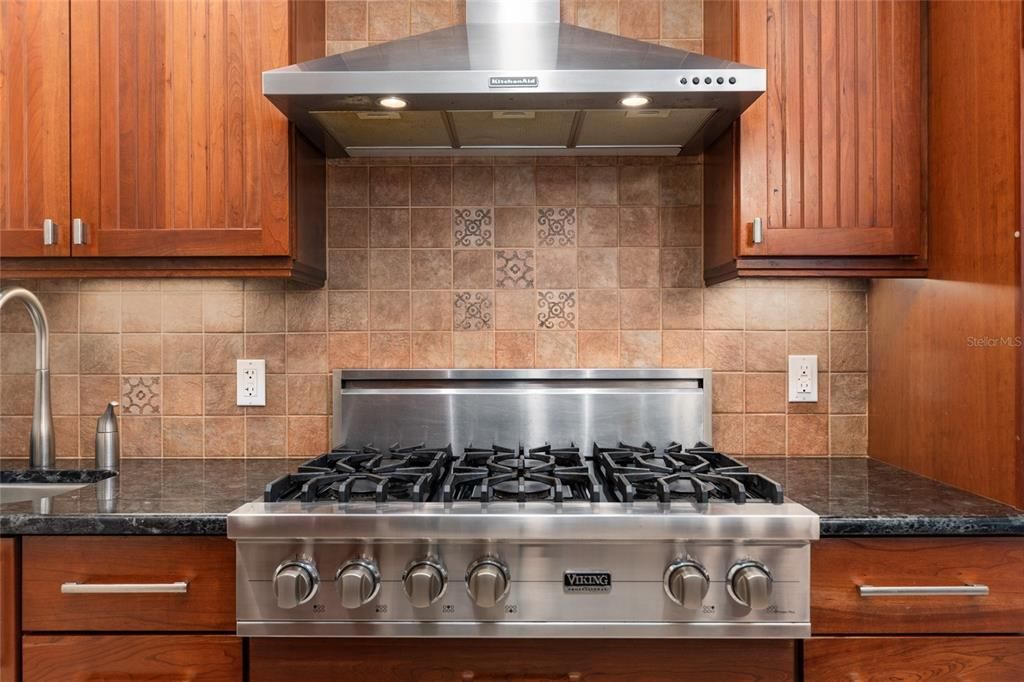 For Sale: $1,169,000 (4 beds, 4 baths, 4597 Square Feet)