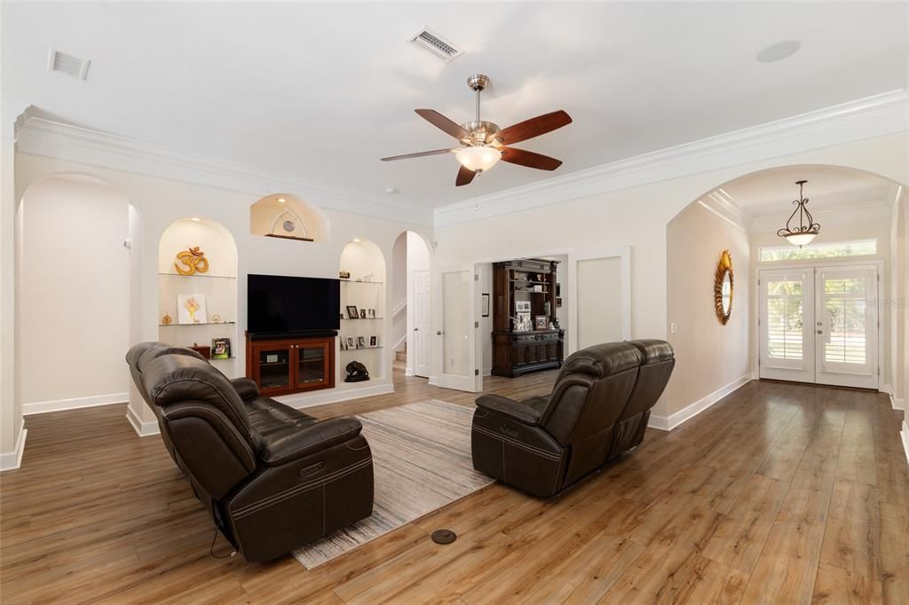 For Sale: $1,169,000 (4 beds, 4 baths, 4597 Square Feet)