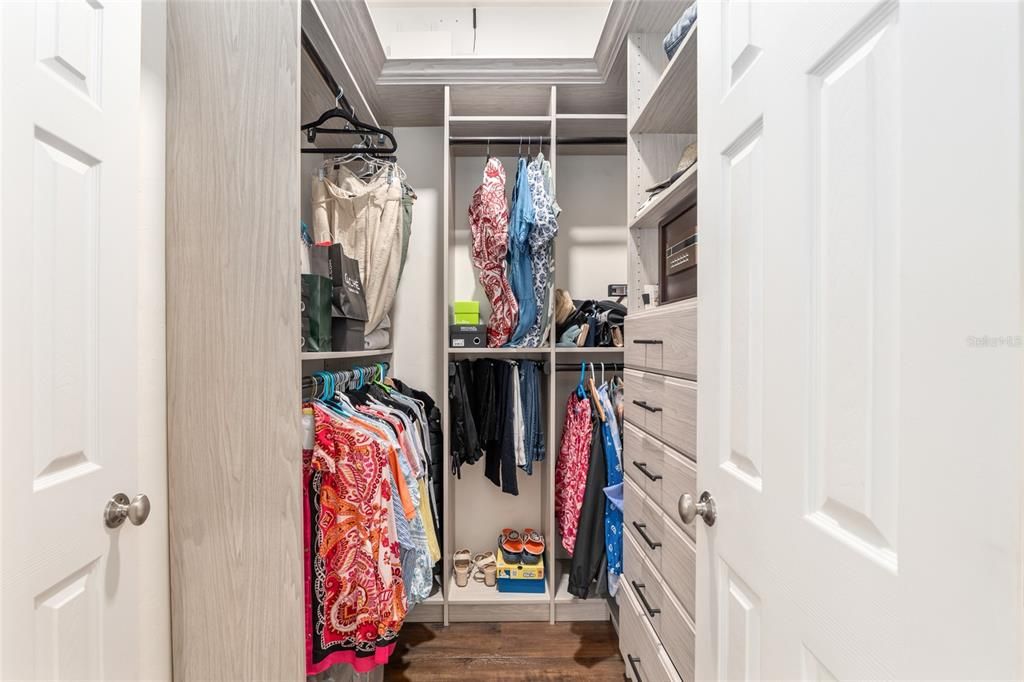 For Sale: $1,169,000 (4 beds, 4 baths, 4597 Square Feet)