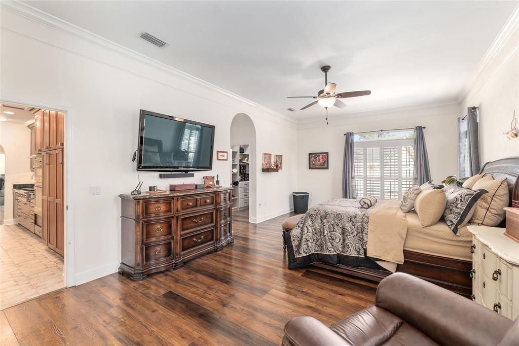 For Sale: $1,169,000 (4 beds, 4 baths, 4597 Square Feet)