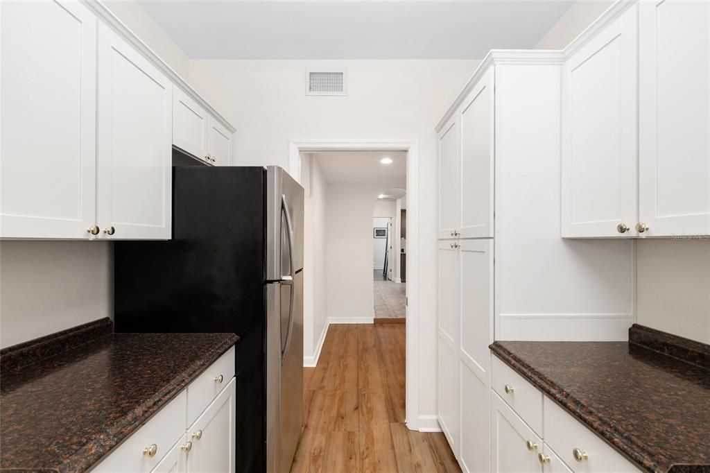 For Sale: $1,169,000 (4 beds, 4 baths, 4597 Square Feet)