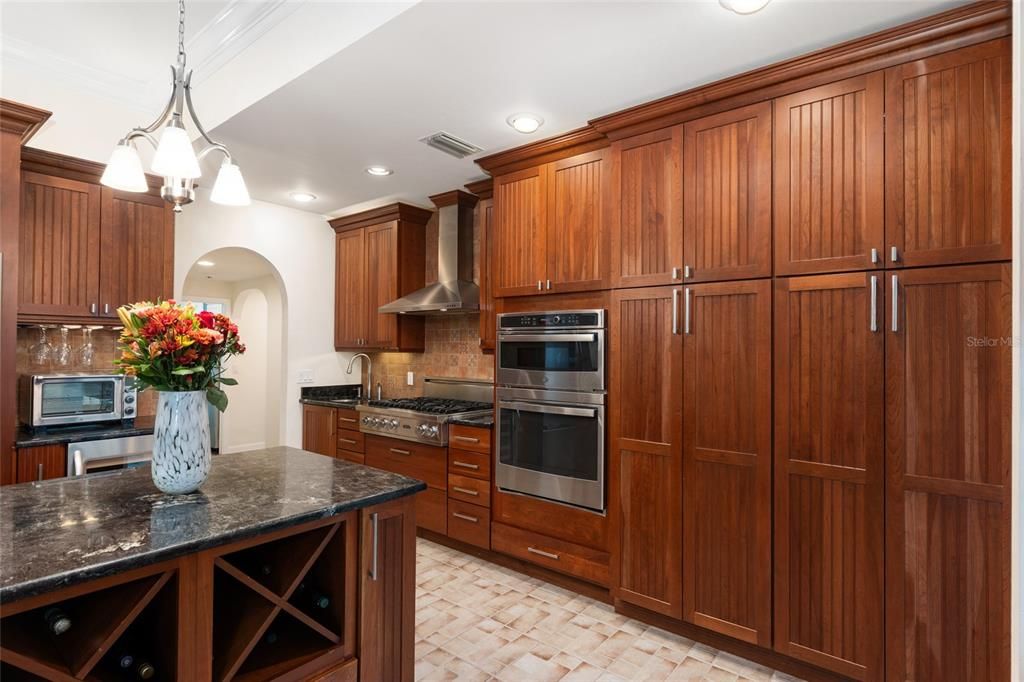 For Sale: $1,169,000 (4 beds, 4 baths, 4597 Square Feet)