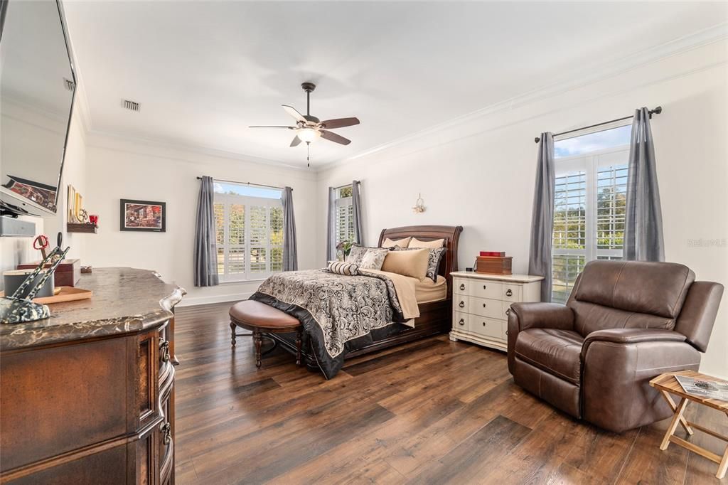 For Sale: $1,169,000 (4 beds, 4 baths, 4597 Square Feet)