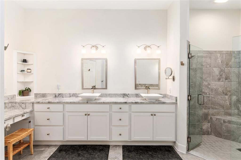 For Sale: $1,169,000 (4 beds, 4 baths, 4597 Square Feet)