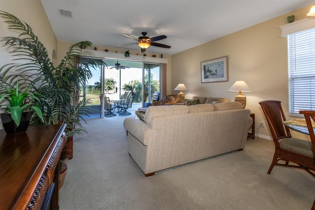 For Sale: $295,000 (3 beds, 2 baths, 1632 Square Feet)