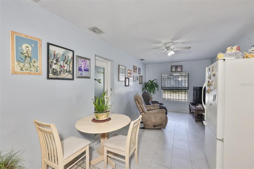 待售: $579,000 (3 贝兹, 2 浴室, 1438 平方英尺)