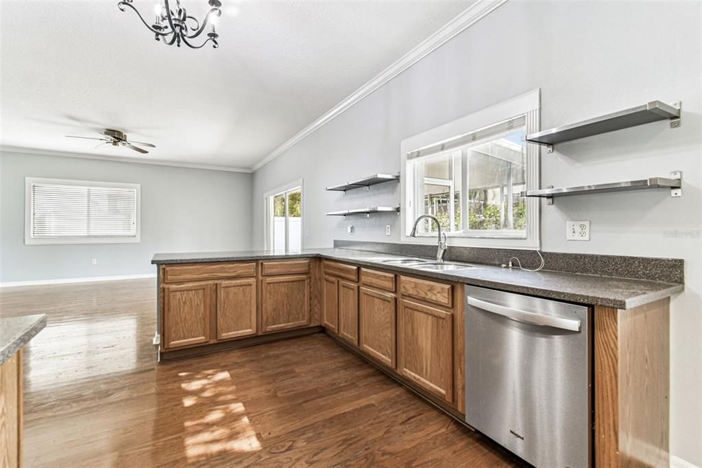 For Sale: $615,000 (5 beds, 2 baths, 2827 Square Feet)