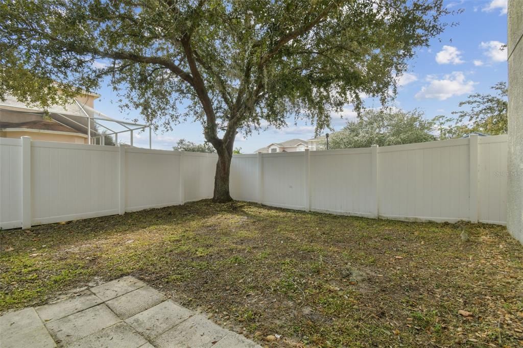 For Sale: $615,000 (5 beds, 2 baths, 2827 Square Feet)