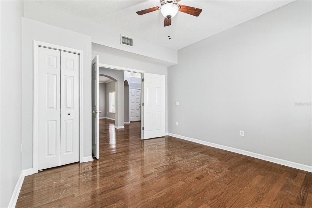 For Sale: $615,000 (5 beds, 2 baths, 2827 Square Feet)