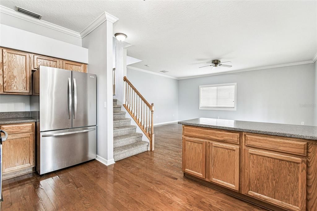 For Sale: $615,000 (5 beds, 2 baths, 2827 Square Feet)