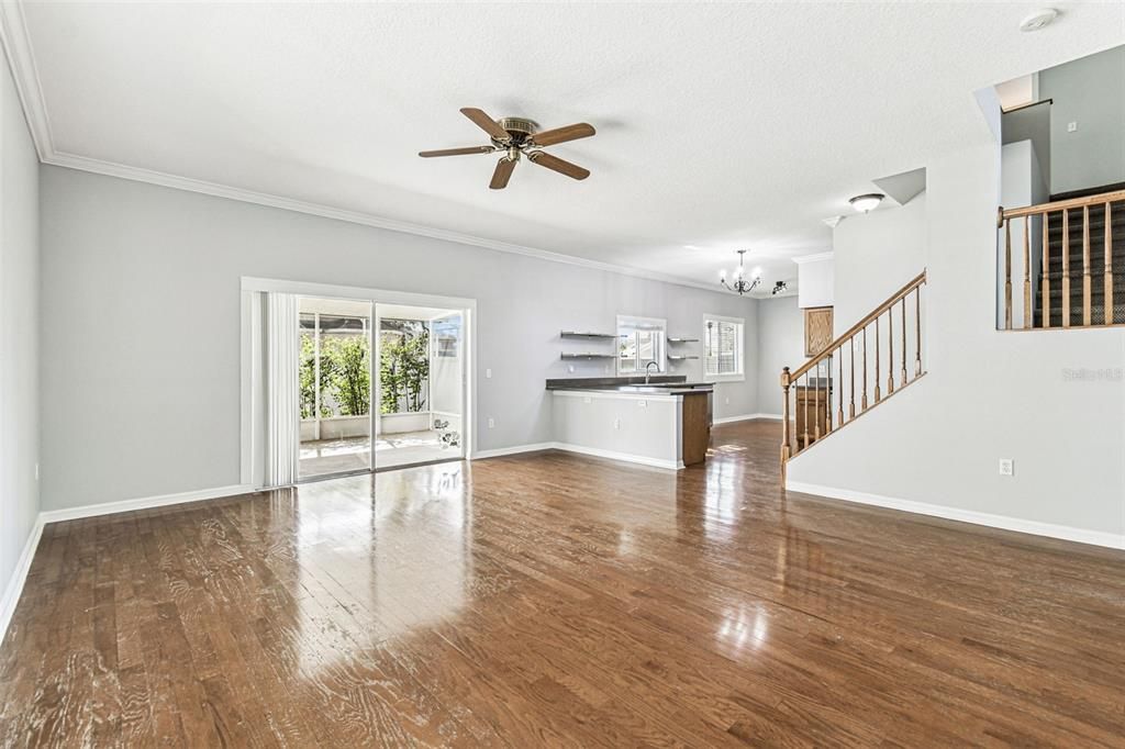 For Sale: $615,000 (5 beds, 2 baths, 2827 Square Feet)