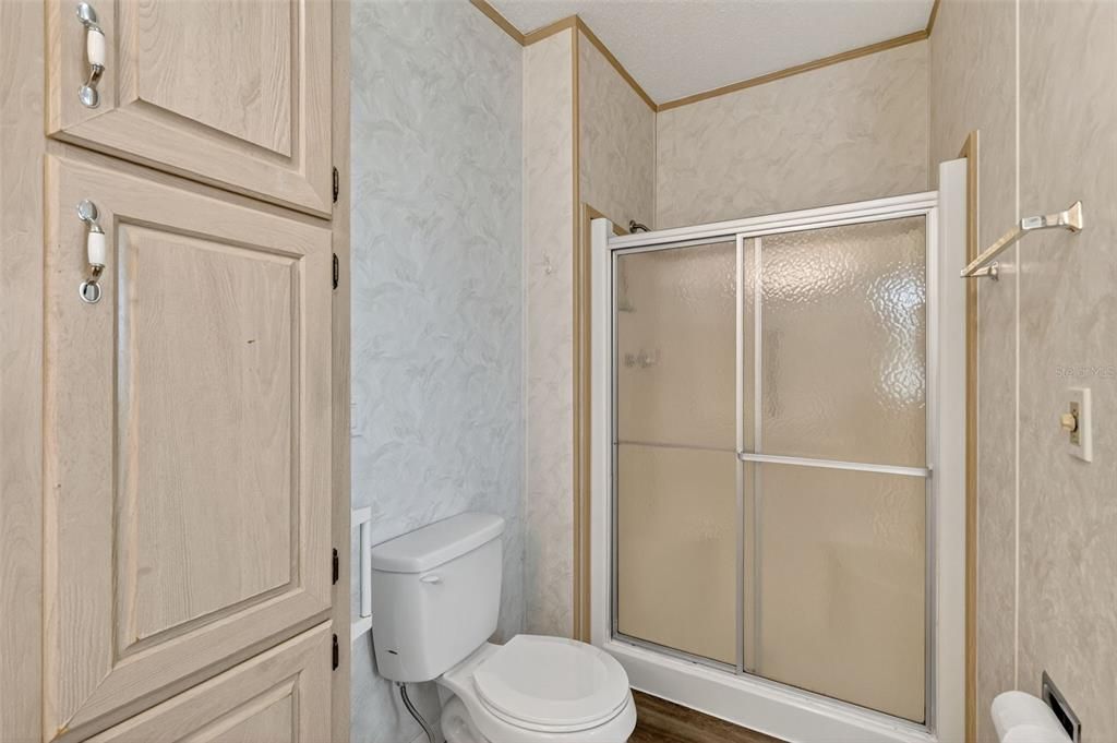 For Sale: $229,000 (3 beds, 2 baths, 1568 Square Feet)