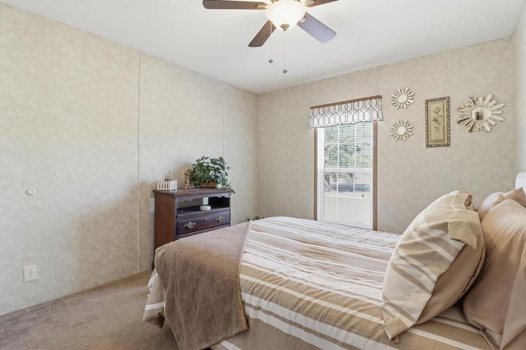 На продажу: $379,500 (4 спален, 2 ванн, 1664 Квадратных фут)