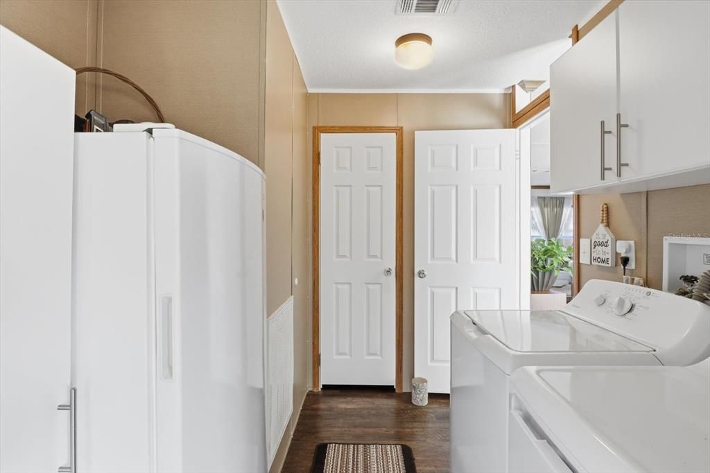 На продажу: $379,500 (4 спален, 2 ванн, 1664 Квадратных фут)