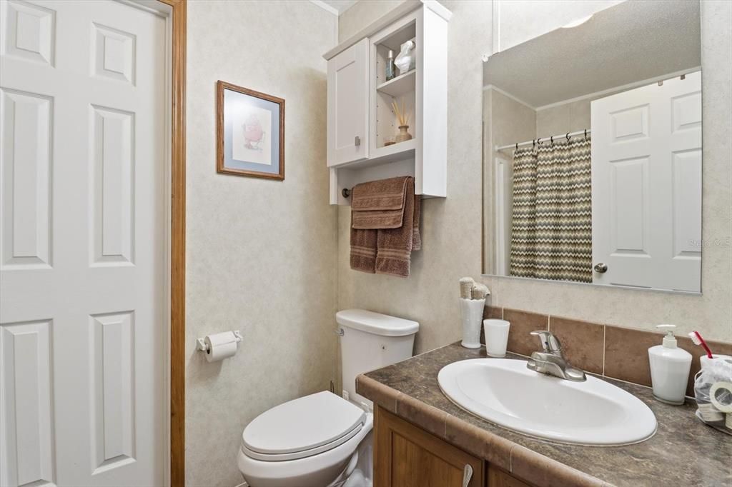 На продажу: $379,500 (4 спален, 2 ванн, 1664 Квадратных фут)