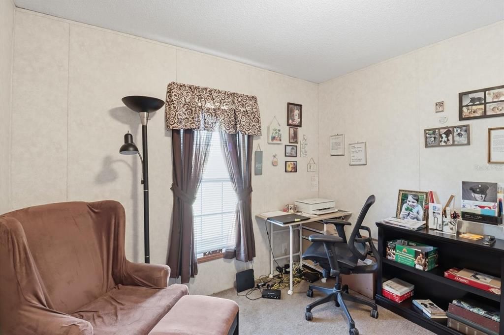 На продажу: $379,500 (4 спален, 2 ванн, 1664 Квадратных фут)