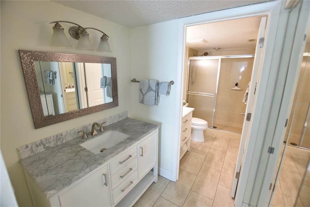 For Sale: $269,900 (2 beds, 2 baths, 1127 Square Feet)