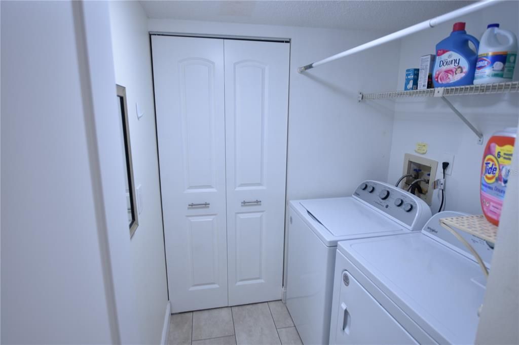 For Sale: $269,900 (2 beds, 2 baths, 1127 Square Feet)