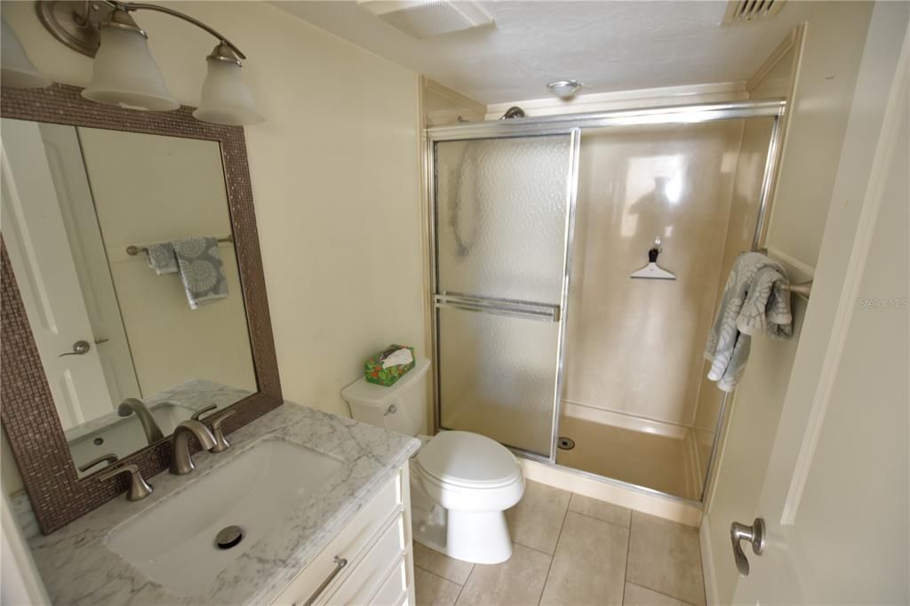 For Sale: $269,900 (2 beds, 2 baths, 1127 Square Feet)